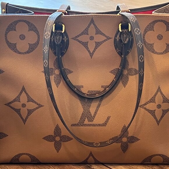 Louis Vuitton OnTheGo GM - Picture 1 of 6
